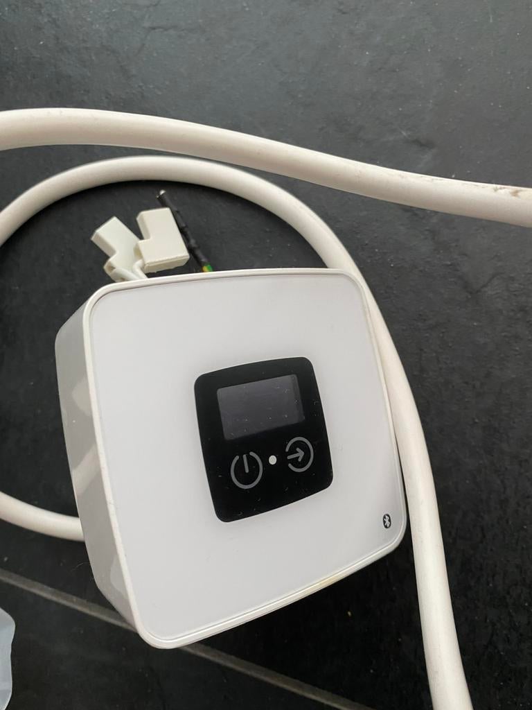 NIEUW: electrische badkamer radiator thermostaat, Ophalen of Verzenden, Nieuw