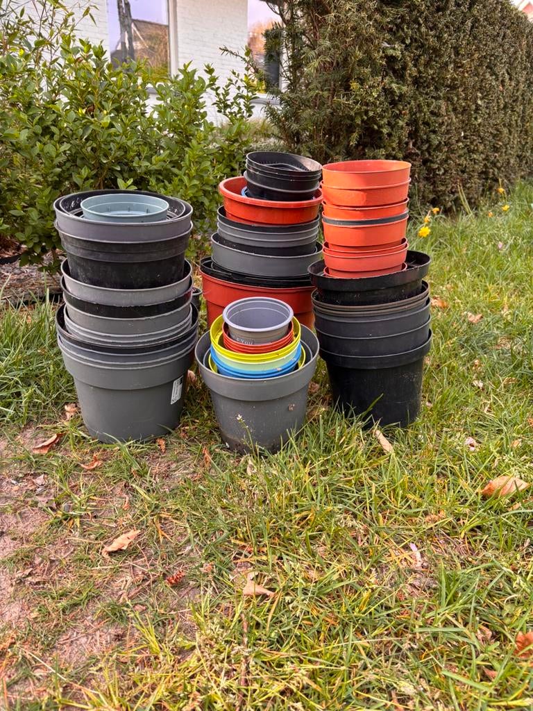 Gratis plastic potjes diverse maten van groot naar klein, Ophalen, Gebruikt, Overige typen