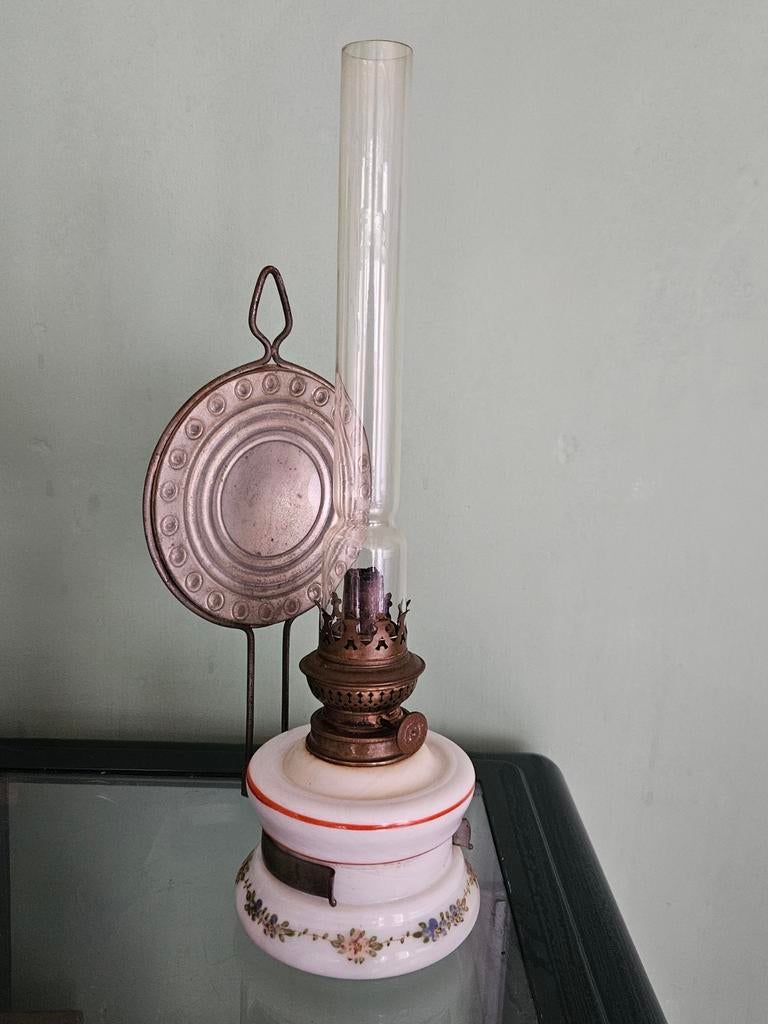 Antieke olielamp met bloemmotief, Ophalen of Verzenden