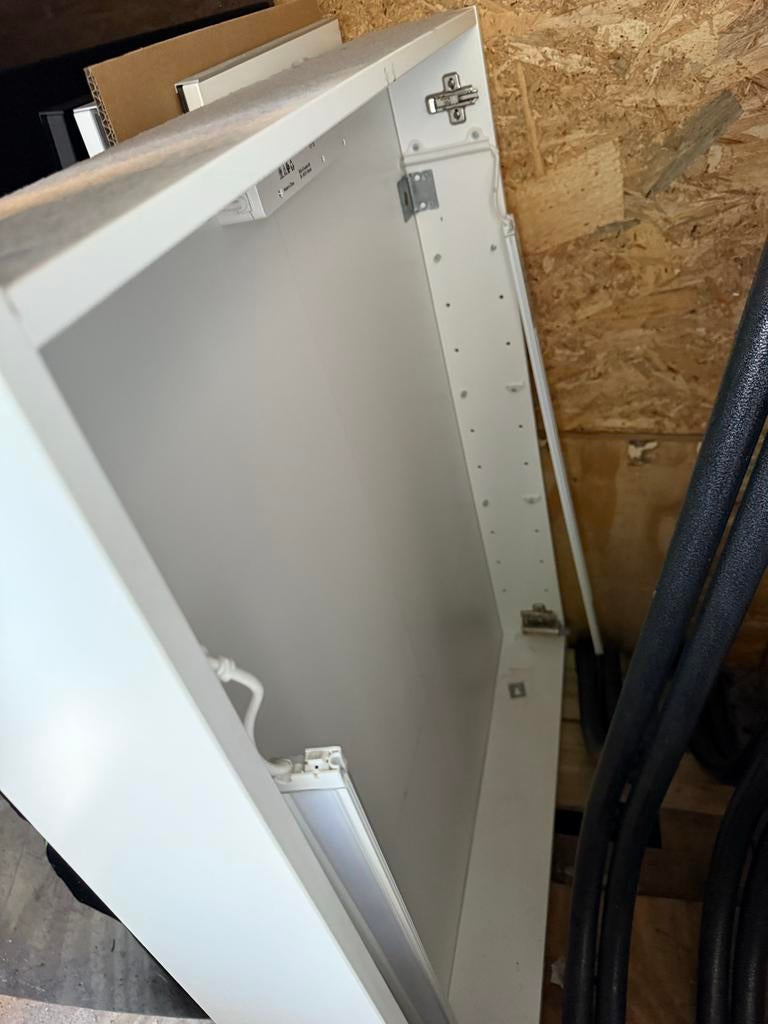 Wastafel met twee kommen en kranen, Ophalen, Gebruikt, Glas, Wastafel