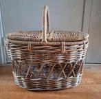 Rieten kippenmand, Ophalen of Verzenden, Zo goed als nieuw, Ovaal, Riet