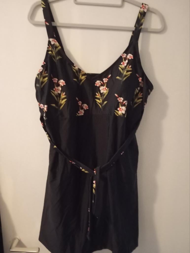 BADPAK JURK MAAT 48 NU 20€ ZIE FOTO,S., Kleding | Dames, Badmode en Zwemkleding, Ophalen of Verzenden, Nieuw, Zwart