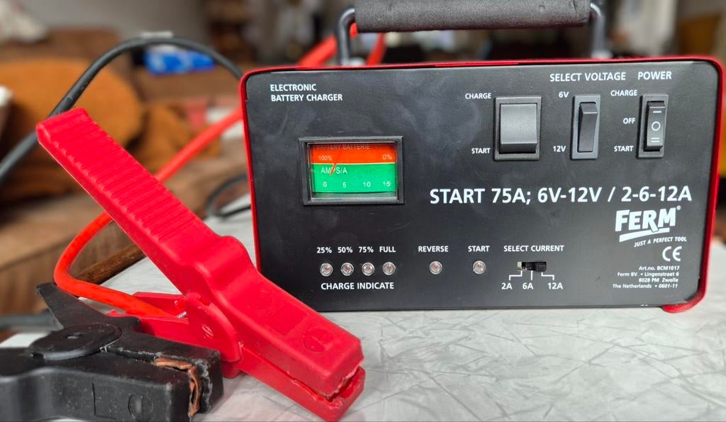 FERM Acculader / Starthulp, Auto-onderdelen, Accu's en Toebehoren, Ophalen of Verzenden, Nieuw