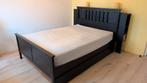 Bed Hemnes Zwart 140x200 incl matras en lattenbodems, Ophalen, Gebruikt, Zwart, Tweepersoons