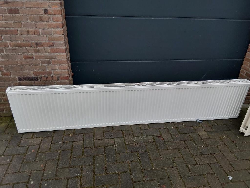 Radiator wit T22, Ophalen, 30 tot 80 cm, Radiator, 150 cm of meer