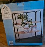 Villa Volance Metalen Rekje Met 2 Planken
35 x 14 x 40 Cm, Ophalen of Verzenden