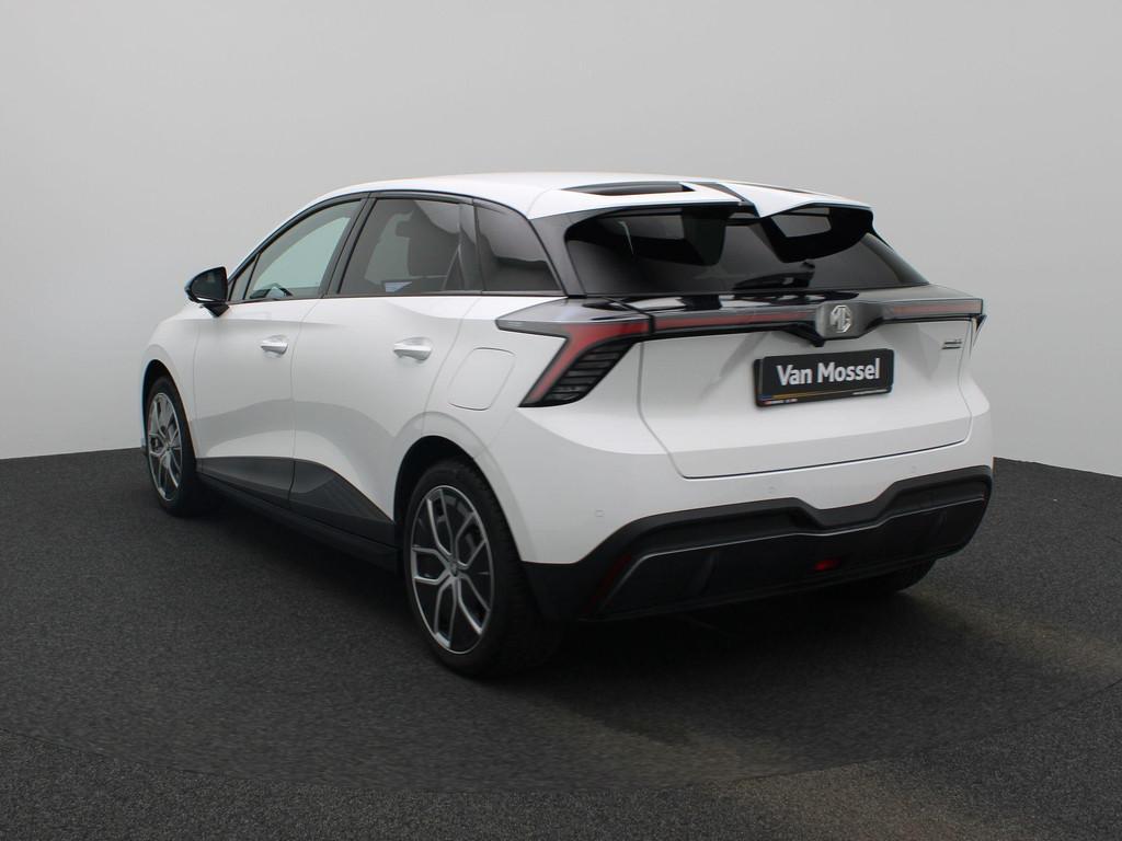 MG MG4 64 kWh Luxury | Navigtie | Achteruitrijcamera | Cruis, Auto's, MG, Automaat, 12 maanden, 1675 kg, Wit