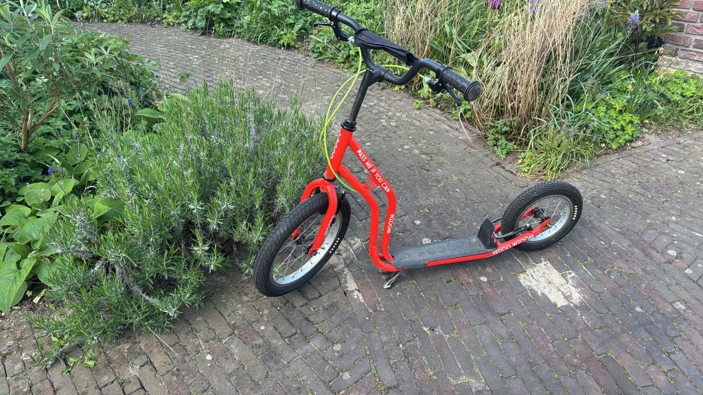 Yedoo step Wzoom red (vanaf 6 jaar), Fietsen en Brommers, Steps, Ophalen, Gebruikt, Gewone step, Yedoo