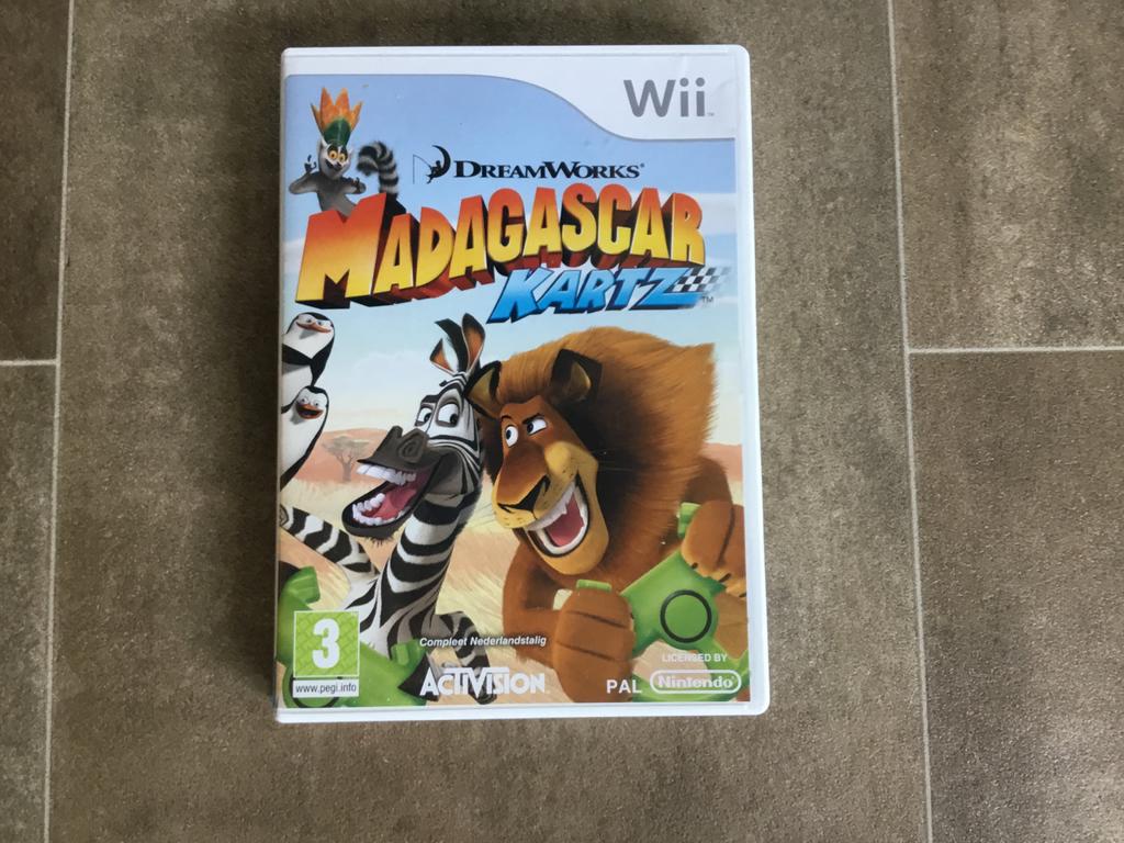Madagascar Kartz (Wii) - Race met je favoriete personages!, Gebruikt, Racen en Vliegen, 2 spelers, Eén computer