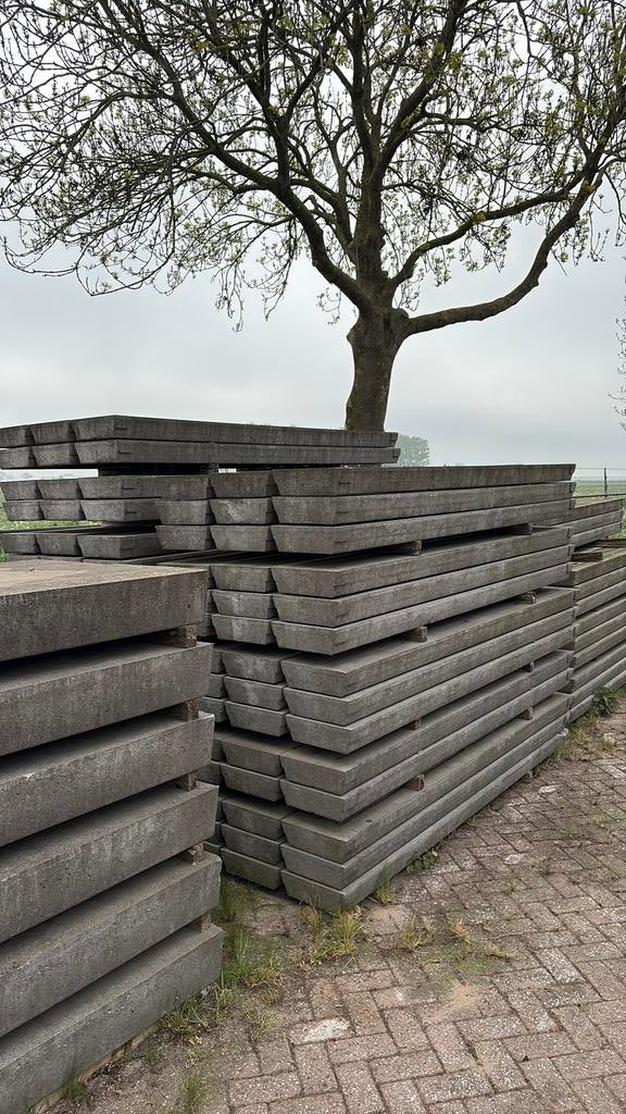 Betonroosters, Ophalen