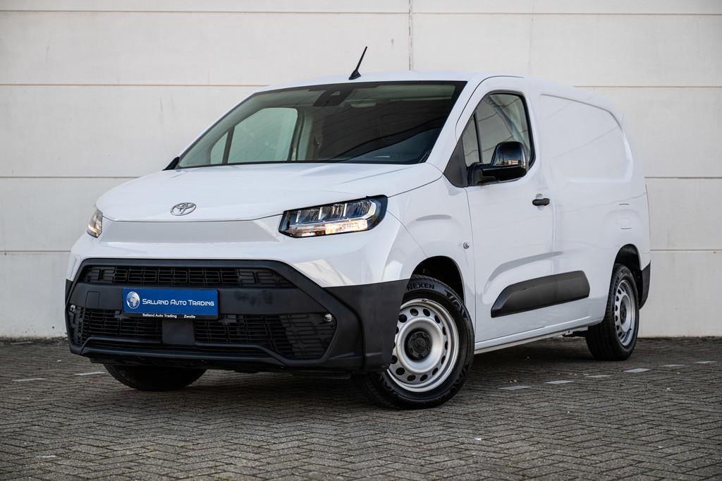 Toyota Proace City 1.2 Turbo 110pk L2 Long |Navi|Camera|Carp, Auto's, Voorwielaandrijving, Gebruikt, Zwart, Wit