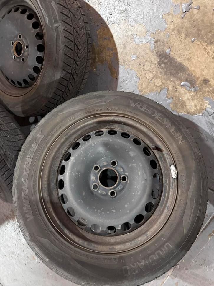 Vredestein Wintrac Xtreme Winterbanden op stalen velgen, Auto-onderdelen, Banden en Velgen, Banden en Velgen, Winterbanden, 16 inch