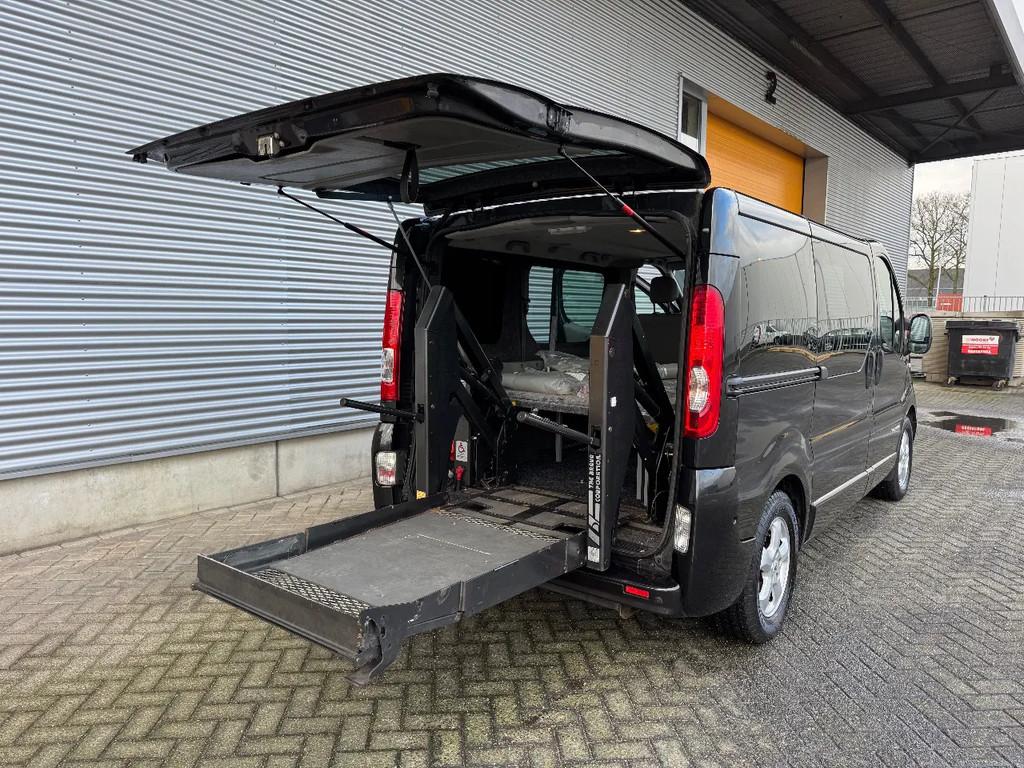 Renault Trafic 2.5 dCi T29 L1H1 150PK Aut. Rollstuhl Lift /, Auto's, 145 pk, Gebruikt, Renault, Zwart