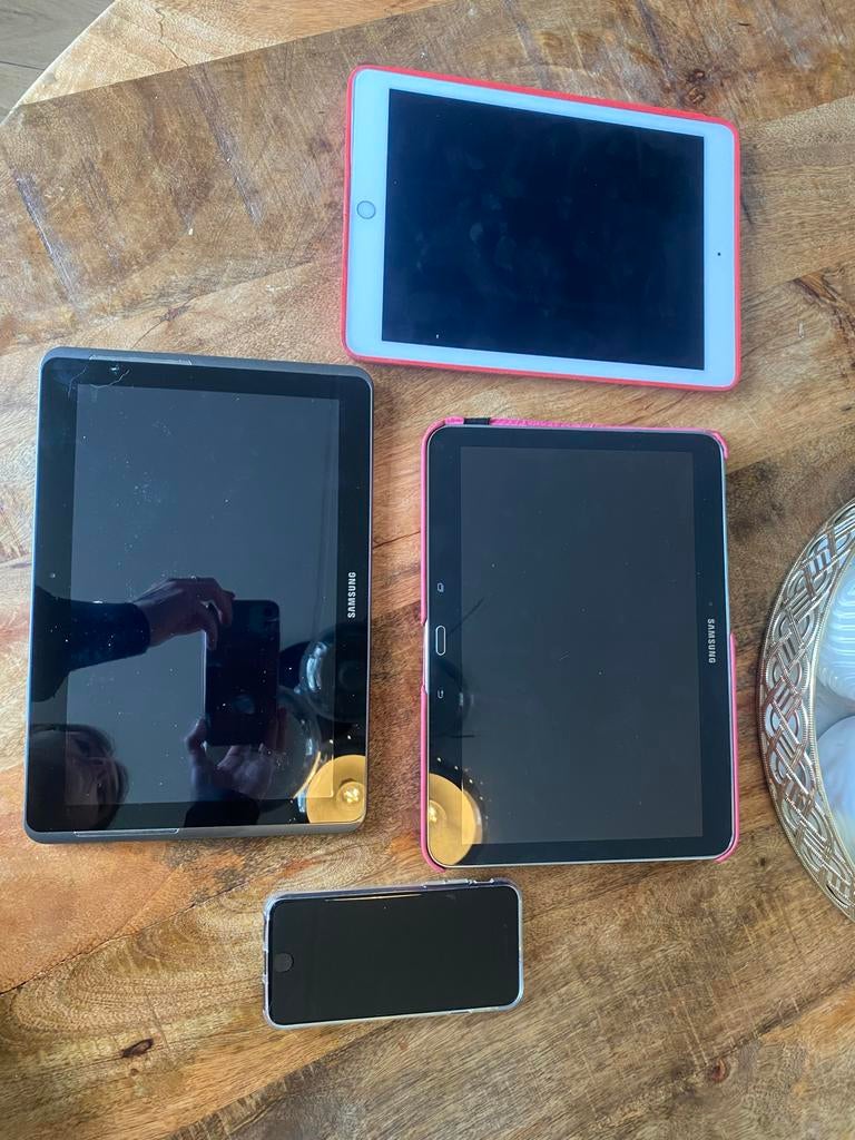 Tabels, ipad en iphone., Niet werkend, 16 GB, Wi-Fi, Ophalen