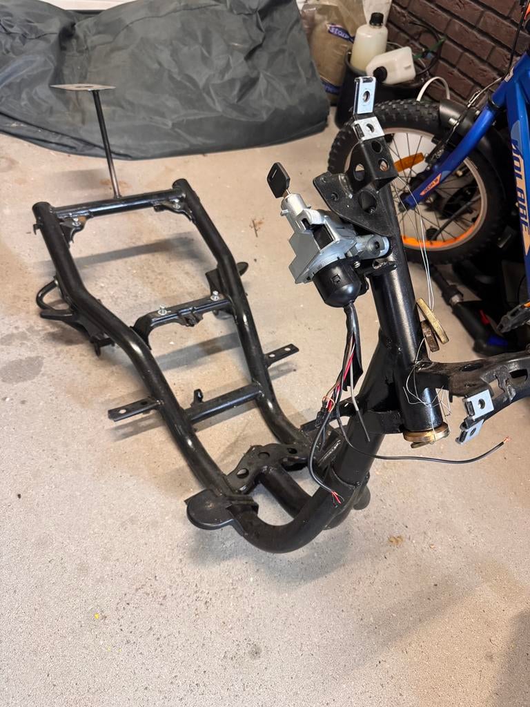 Yamaha Aerox ingekort Project / sprint frame - geen kenteken, Ophalen, Gebruikt, Frame, Yamaha