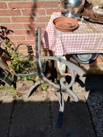 Set zware gietijzeren tuinbank poten, Ophalen