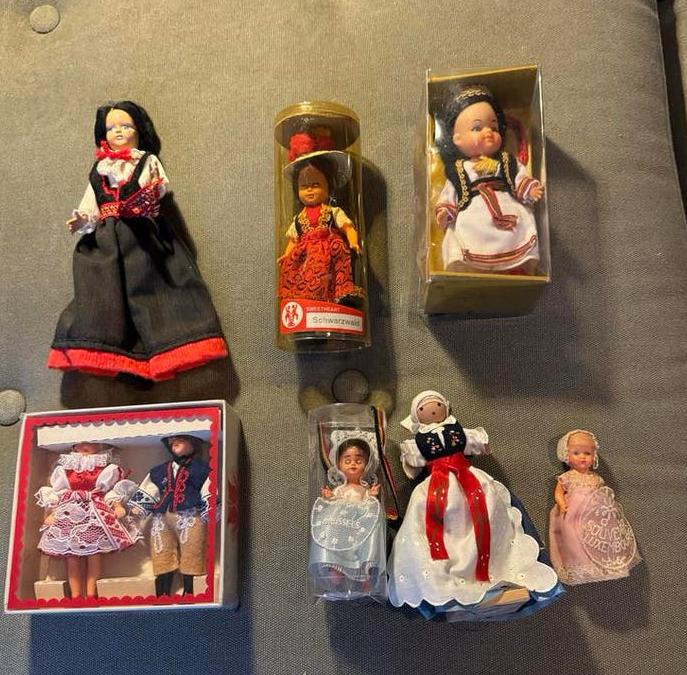 Set klederdracht poppetjes, Verzamelen, Poppen, Gebruikt, Pop, Ophalen