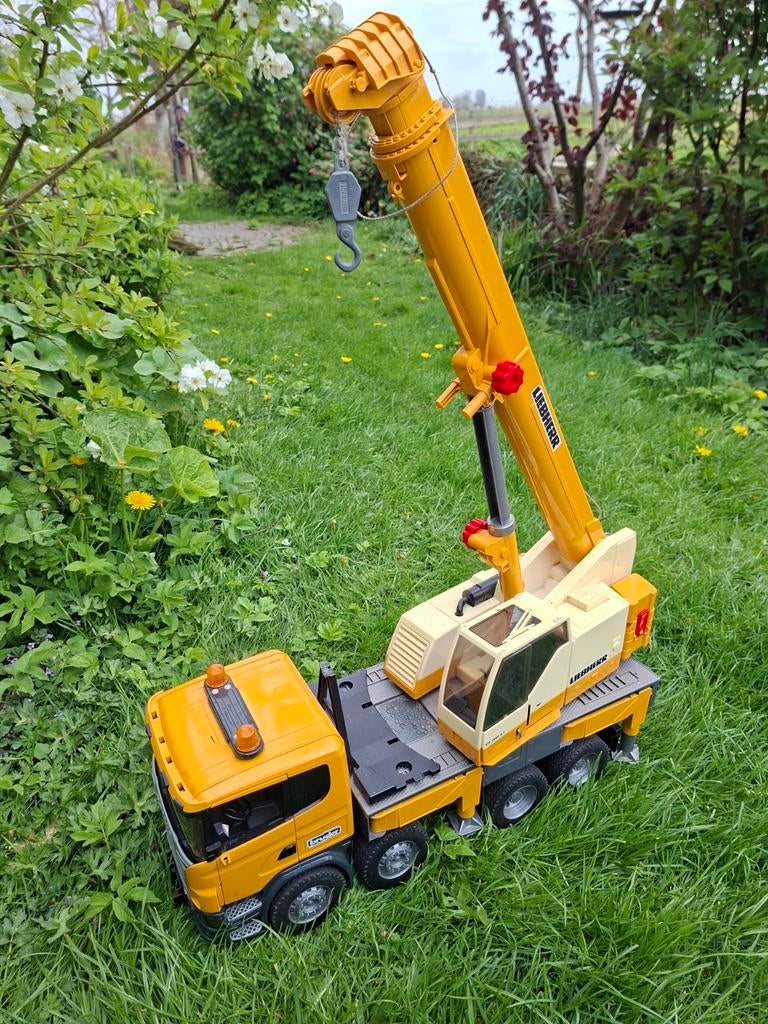 Bruder 03570 Liebherr Hijskraan Speelgoed, Ophalen of Verzenden, Zo goed als nieuw