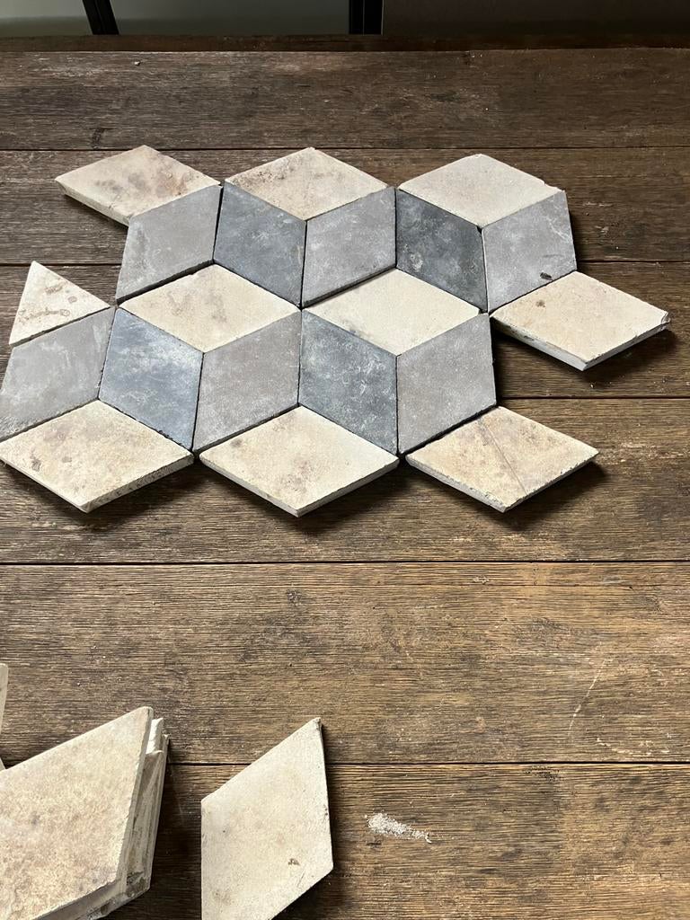 3 m2 antieke escher tegels Alfred Regout 1880, Gebruikt, Steen of Klei, Minder dan 50 cm, Minder dan 5 m²