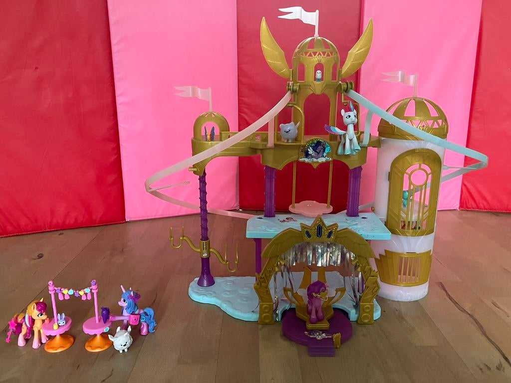 My Little pony kasteel met extra pony’s en accessoires, Kinderen en Baby's, Speelgoed | My Little Pony, Ophalen, Gebruikt