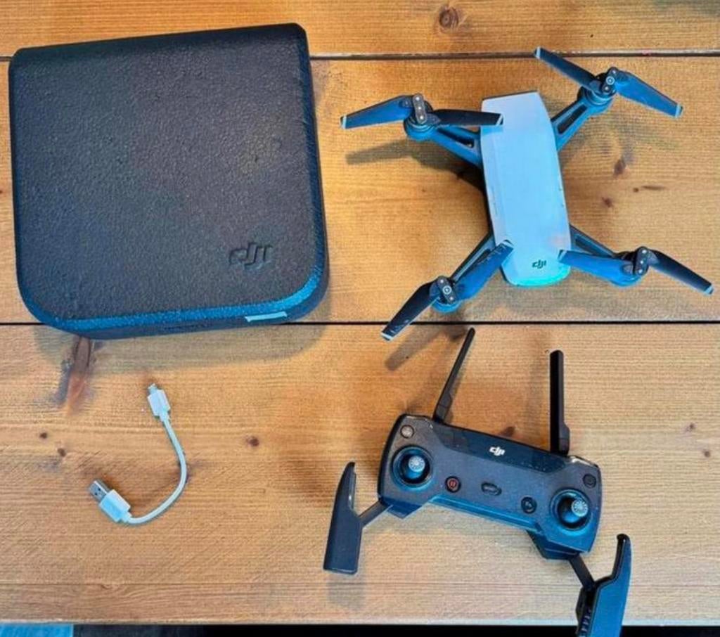 Nette DJI Spark Drone Set - Ideaal voor vakantie & beginners, Ophalen of Verzenden, Zo goed als nieuw