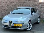 Alfa Romeo 147 1.6 T.Spark Impression | NAP | Trekhaak, Voorwielaandrijving, Gebruikt, 4 cilinders, 1165 kg