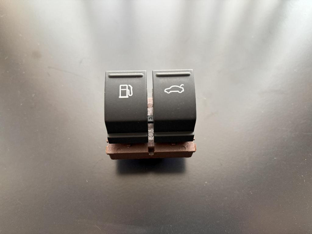 Tank/achterklep knop VW passat/golf etc, Auto-onderdelen, Ophalen of Verzenden, Gebruikt, Volkswagen