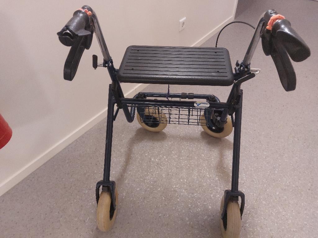 2 rollators aangeboden, Diversen, Rollators, Gebruikt, Ophalen