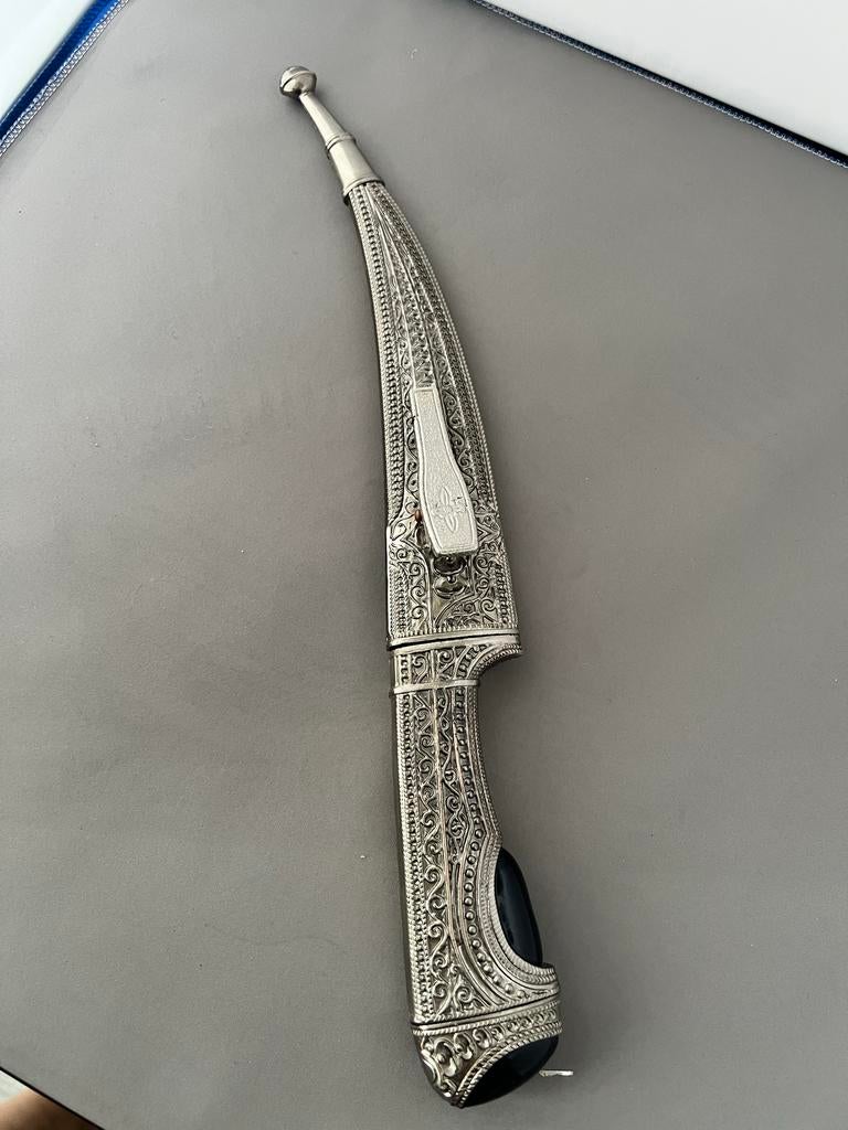 Antieke zilveren dolk met gedetailleerd filigraanwerk, Antiek en Kunst, Antiek | Overige Antiek, Ophalen of Verzenden