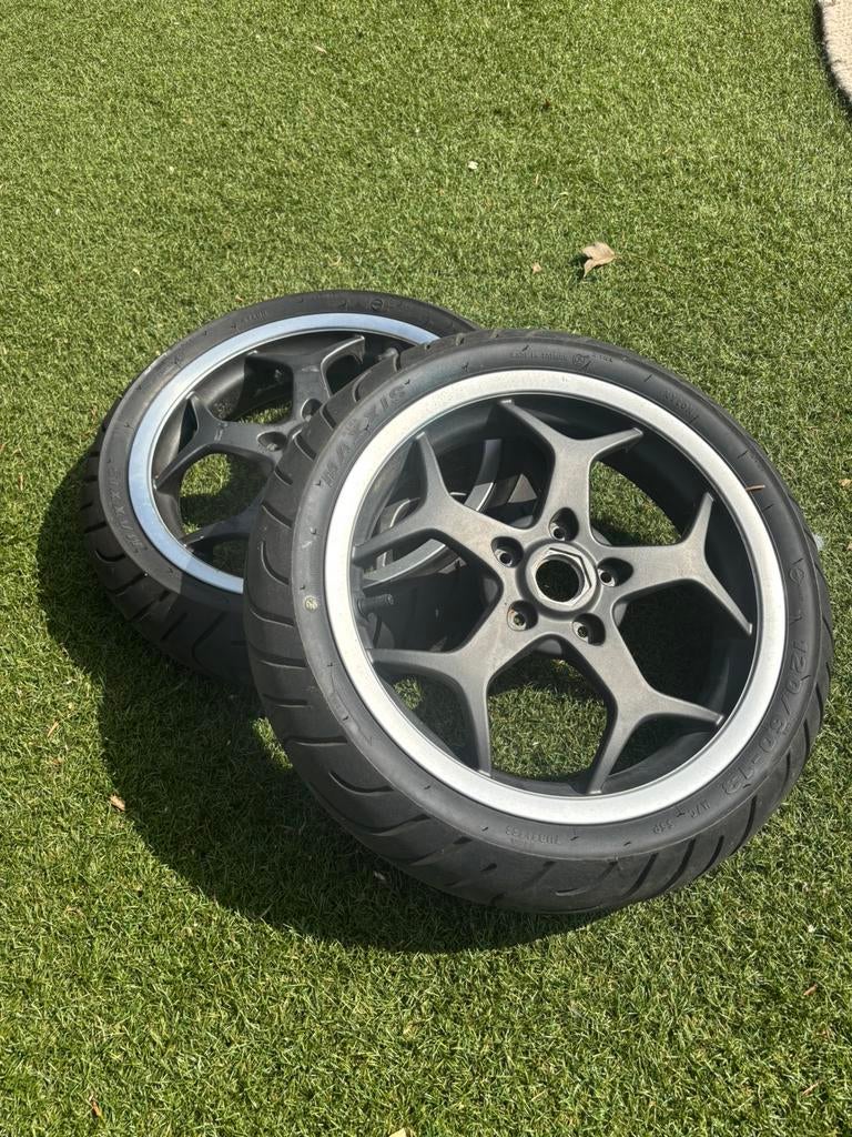 MP3 velgen, Ophalen of Verzenden, Zo goed als nieuw, Overige typen