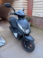 Matte zwarte Peugeot kisbee RS, Ophalen, Zo goed als nieuw, Benzine, Overige modellen