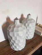 Riverdale olielamp vaas wit honingraat reliëf 27,5CM, Ophalen, Gebruikt, Wit, Aardewerk of Porselein