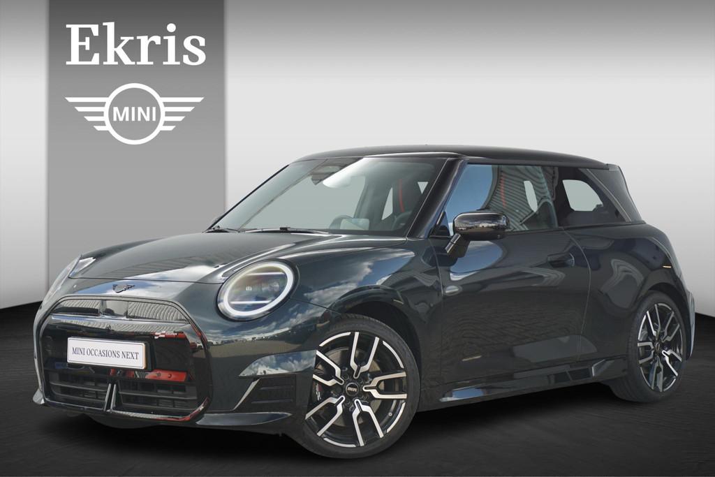 MINI 3-deurs Cooper SE John Cooper Works Trim | Pakket XL |, Auto's, Mini, Gebruikt, Zwart, Met garantie (alle), 4 stoelen