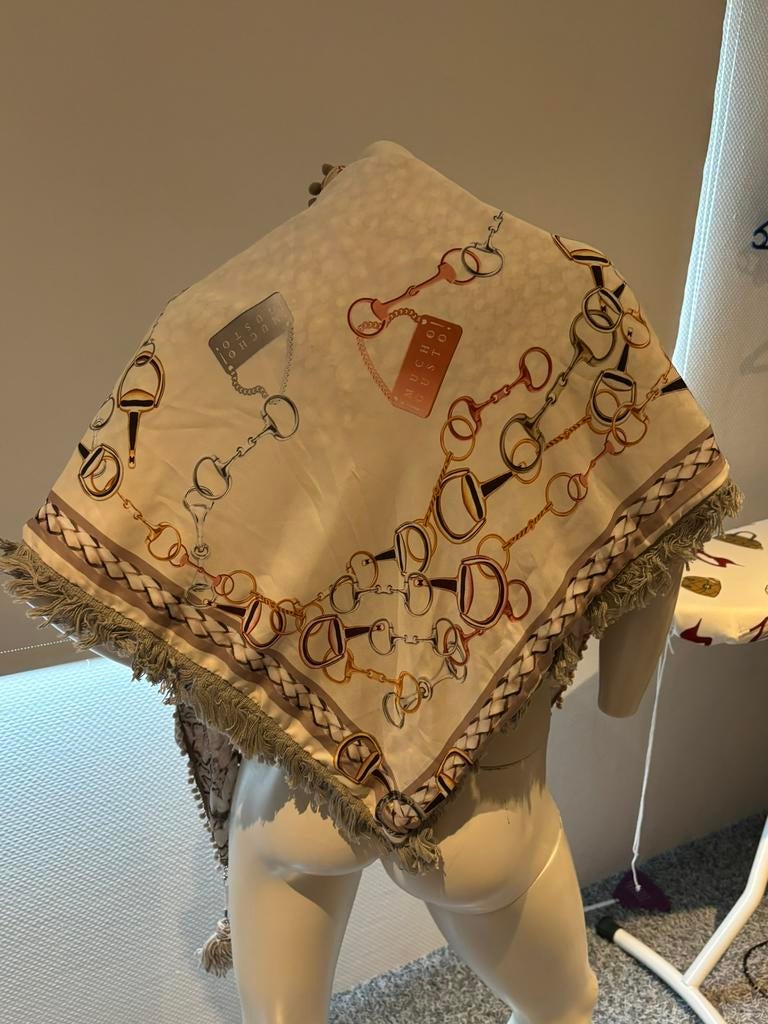 Mucho gusto sjaal 2 kanten draagbaar, ., Maat 42/44 (L), Ophalen of Verzenden, Zo goed als nieuw