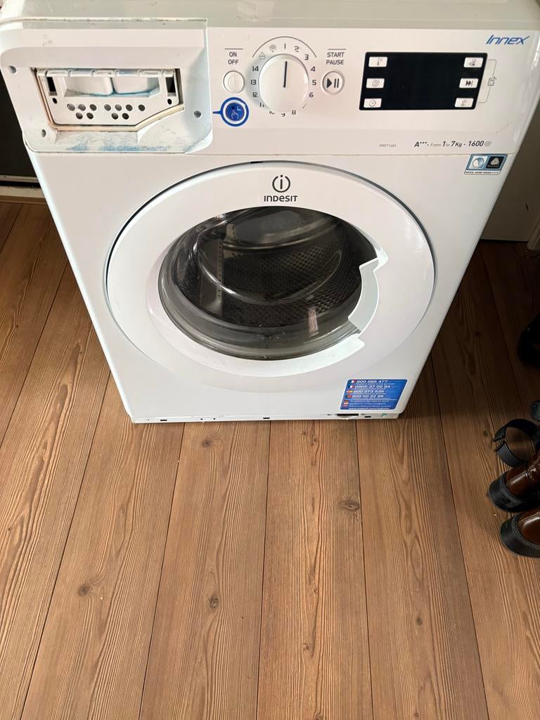 Indesit Wasmachine voor onderdelen (kogellager defect), Witgoed en Apparatuur, Wasmachines, Ophalen, 6 tot 8 kg, 1600 toeren of meer