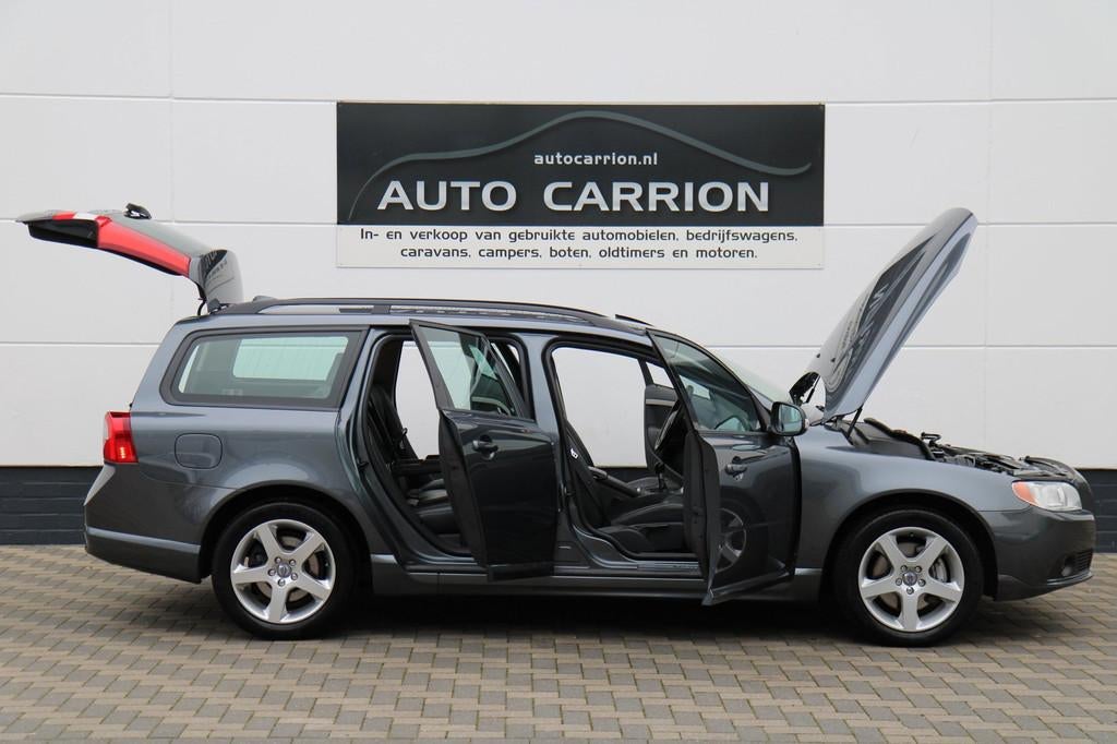 Volvo V70 2.5T 200PK 5 cilinder 1ste eigenaar NAP Youngtimer, Auto's, Volvo, Zwart, Parkeersensor, 2521 cc, Handgeschakeld