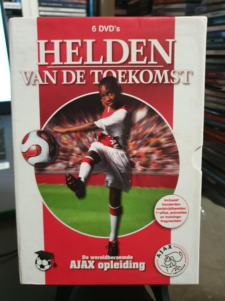 Ajax Helden van de Toekomst DVD Boxset (6 DVD's), Alle leeftijden, Ophalen, Zo goed als nieuw, Boxset
