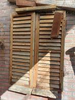 Louvre deurtjes, Ophalen