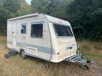 Adria Unica 390 - Compacte caravan met stapelbed/treinzit, Caravans en Kamperen, Stapelbed, 75 kg, Treinzit, 750 - 1000 kg