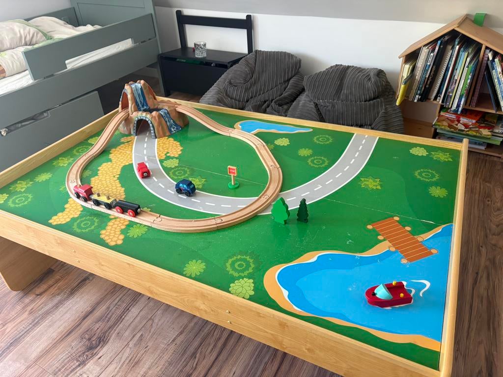 Kinder speeltafel met treinbaan, Ophalen of Verzenden, Gebruikt