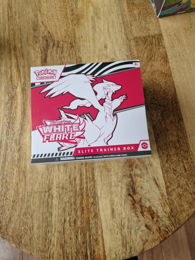 Pokémon Scarlet & Violet White Flare Elite Trainer Box, Ophalen of Verzenden