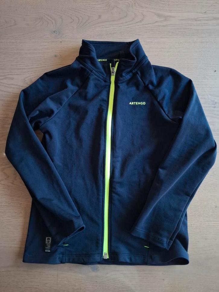 Sport vest tennis vest donkerblauw mt 113-122 decathlon, Kinderen en Baby's, Kinderkleding | Maat 116, Zo goed als nieuw, Jongen of Meisje