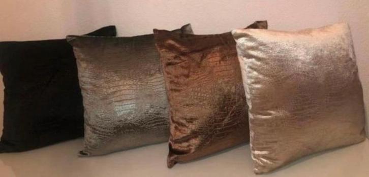 Eric Kuster stijl croco kussens, Huis en Inrichting, Woonaccessoires | Kussens, Nieuw, Beige, Vierkant, Ophalen of Verzenden