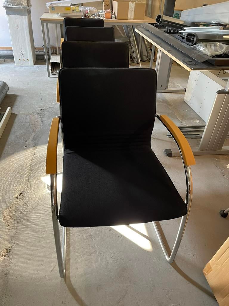 THONET vergaderstoelen, Huis en Inrichting, Ophalen, Gebruikt, Zwart, Vier