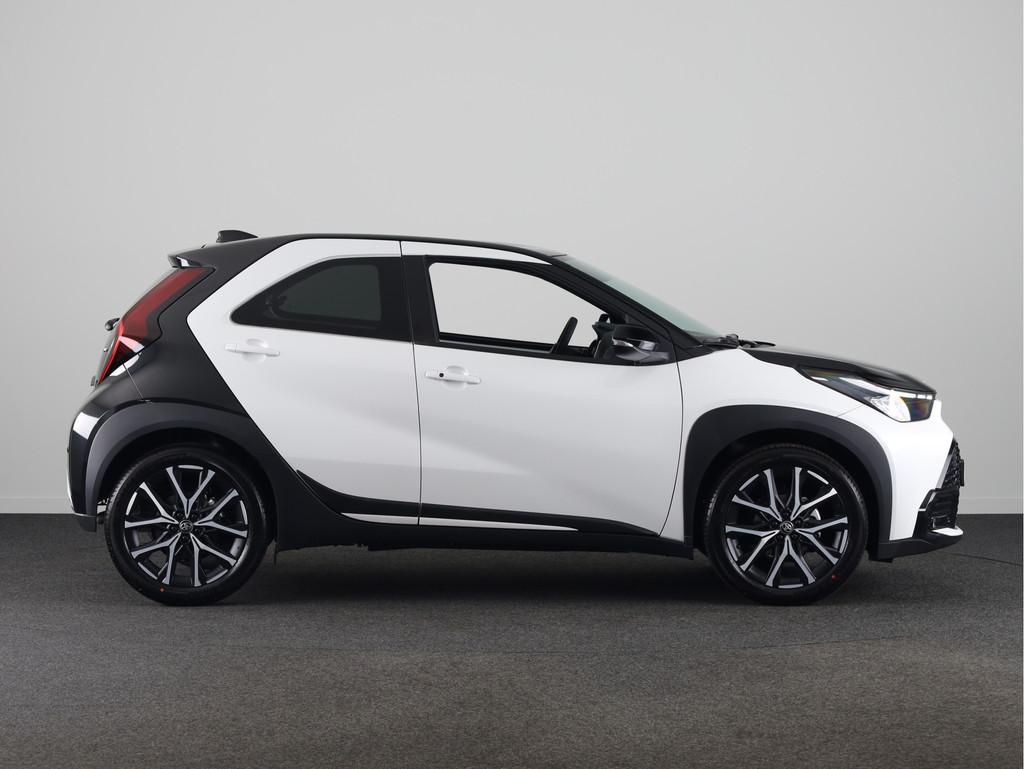 Toyota Aygo X Hybrid 115 GR Sport *NIEUW* | Direct leverbaar, 12 maanden, Zwart, 4 stoelen, 116 pk