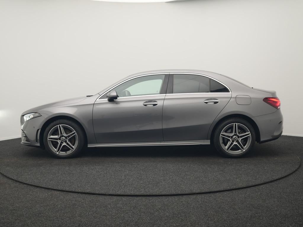 Mercedes-Benz A-Klasse 250 e AMG Line PHEV 218pk Dealer O.H., Gebruikt, 4 cilinders, Bedrijf, Grijs