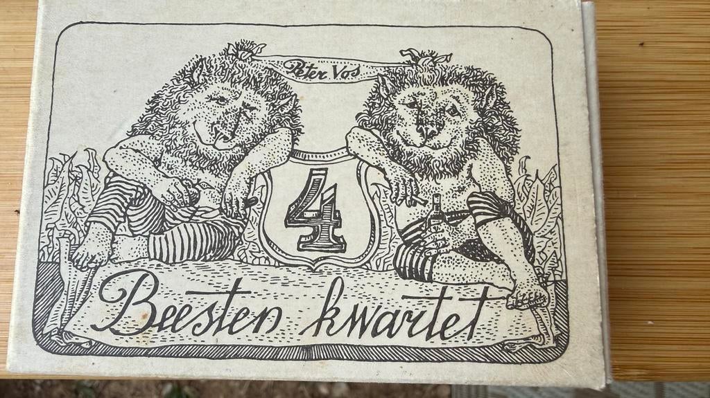 Beesten kwartet van Peter Vos - Compleet en ongebruikt, Drie of vier spelers, Ophalen of Verzenden, Nieuw