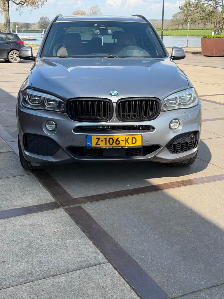 BMW X5 Xdrive40e Iperformance 313pk Aut 2017 Grijs, Auto's, BMW, X5, Vierwielaandrijving, 147 €/maand, SUV of Terreinwagen