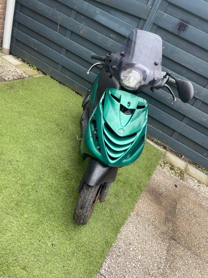 Zip 50 cc met kenteken, Motoren, Tuning en Styling, Ophalen of Verzenden