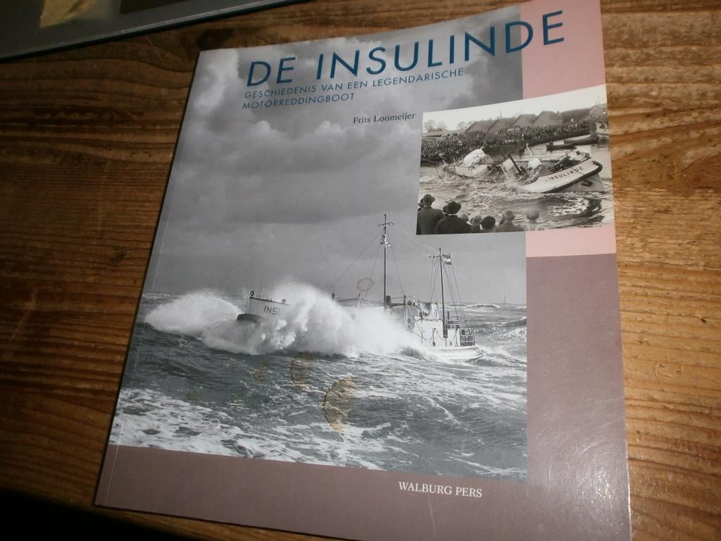 de insulinde legendarische motorreddingsboot met oude fotos, Ophalen of Verzenden, Nieuw